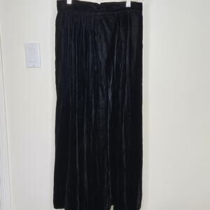 NANCY CRYSTAL Vintage Black Velvet Mid-Length Full Skirt Size 7-8